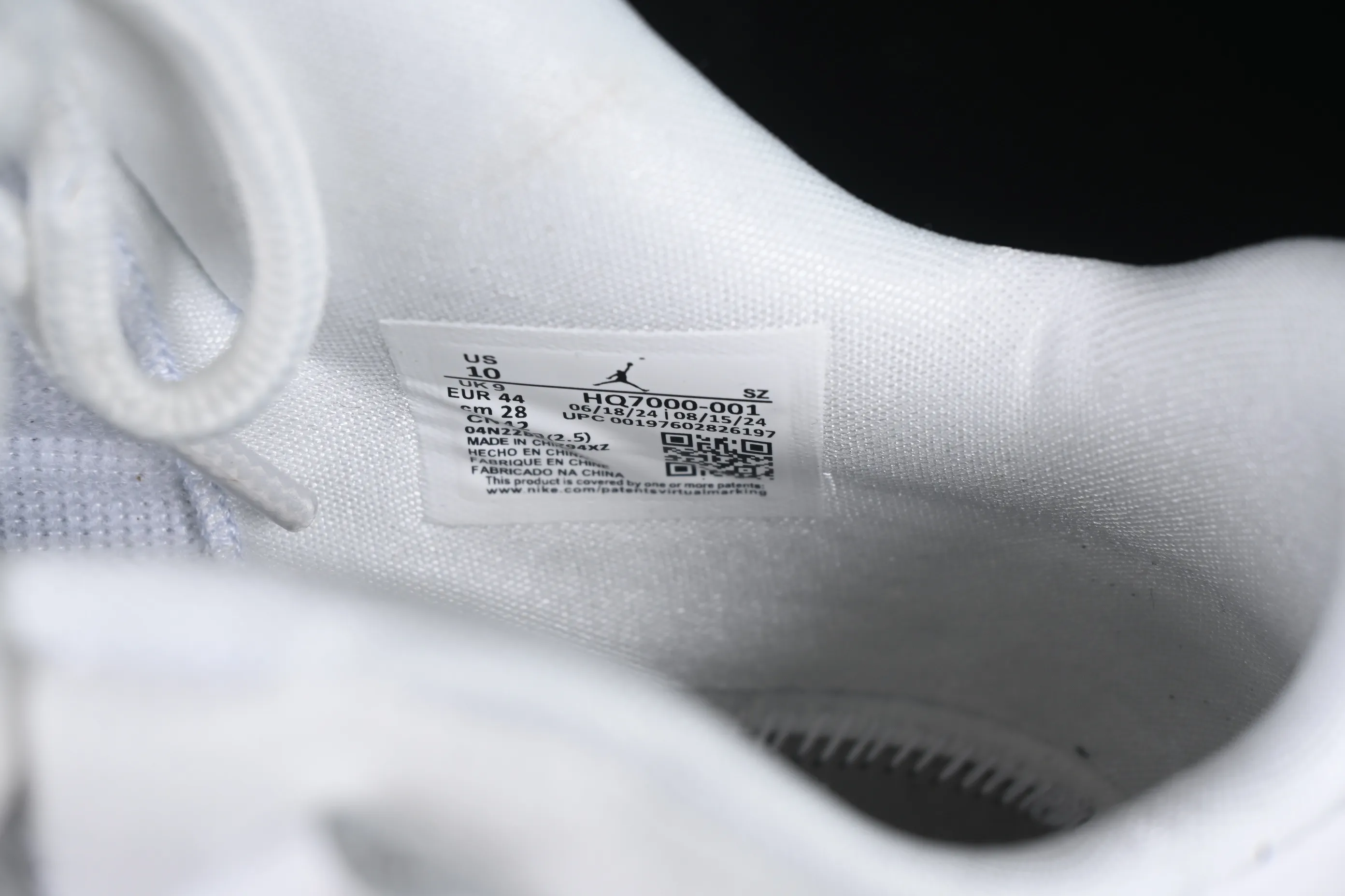 All Categories Air Jordan Jordan Series Basketball Shoes Air Jordan 11 F Version Air Jordan 11 Low "CNY" AJ11 Joe 11 Year of the Snake Limited Tear Tear Men's Cultural Basketball Shoes HQ7000-001